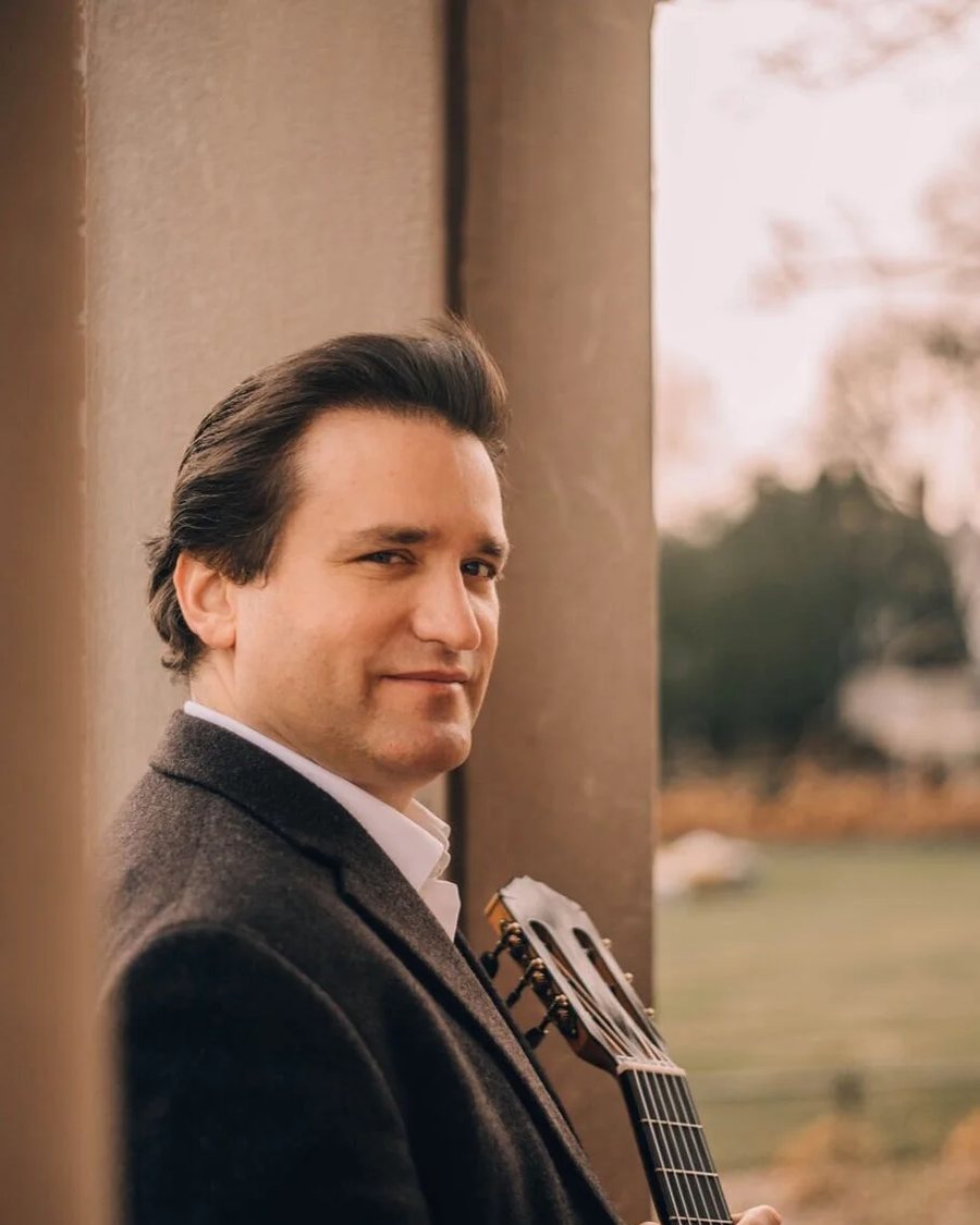 René Izquierdo